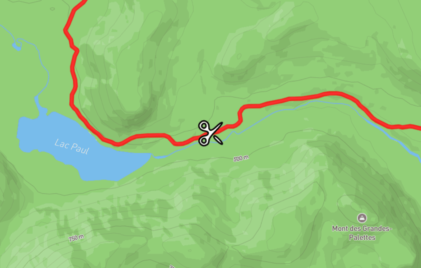 선택한 트레이스 위에 마우스를 올리면 커서가 가위 모양으로 바뀝니다.